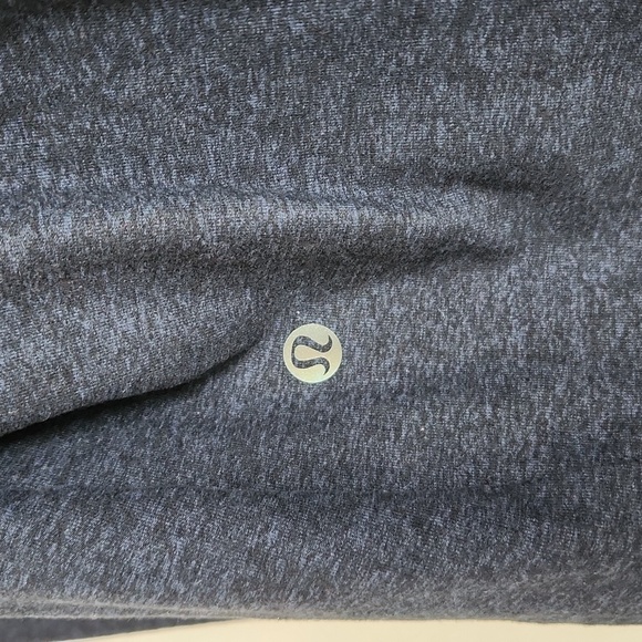 Lululemon EUC Mens Surge Warm Crew size Medium - Picture 3 of 5